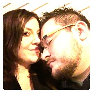 Hi I’m Mary! Happy shopping 💕